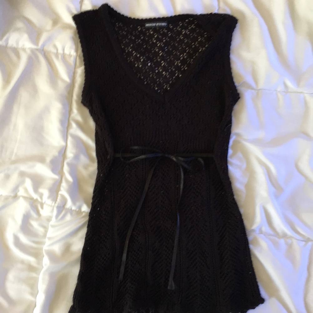 Black Lightweight Sweater Tank